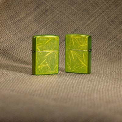 Zippo Iced Cannabis Design öngyújtó, Z46269